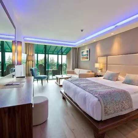 Hotel Lykia World Antalya 5*